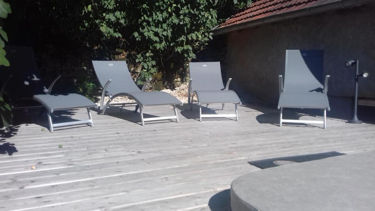 Le D'Tour Gourmand Bed and Breakfast Toulouse-le-Chateau Εξωτερικό φωτογραφία