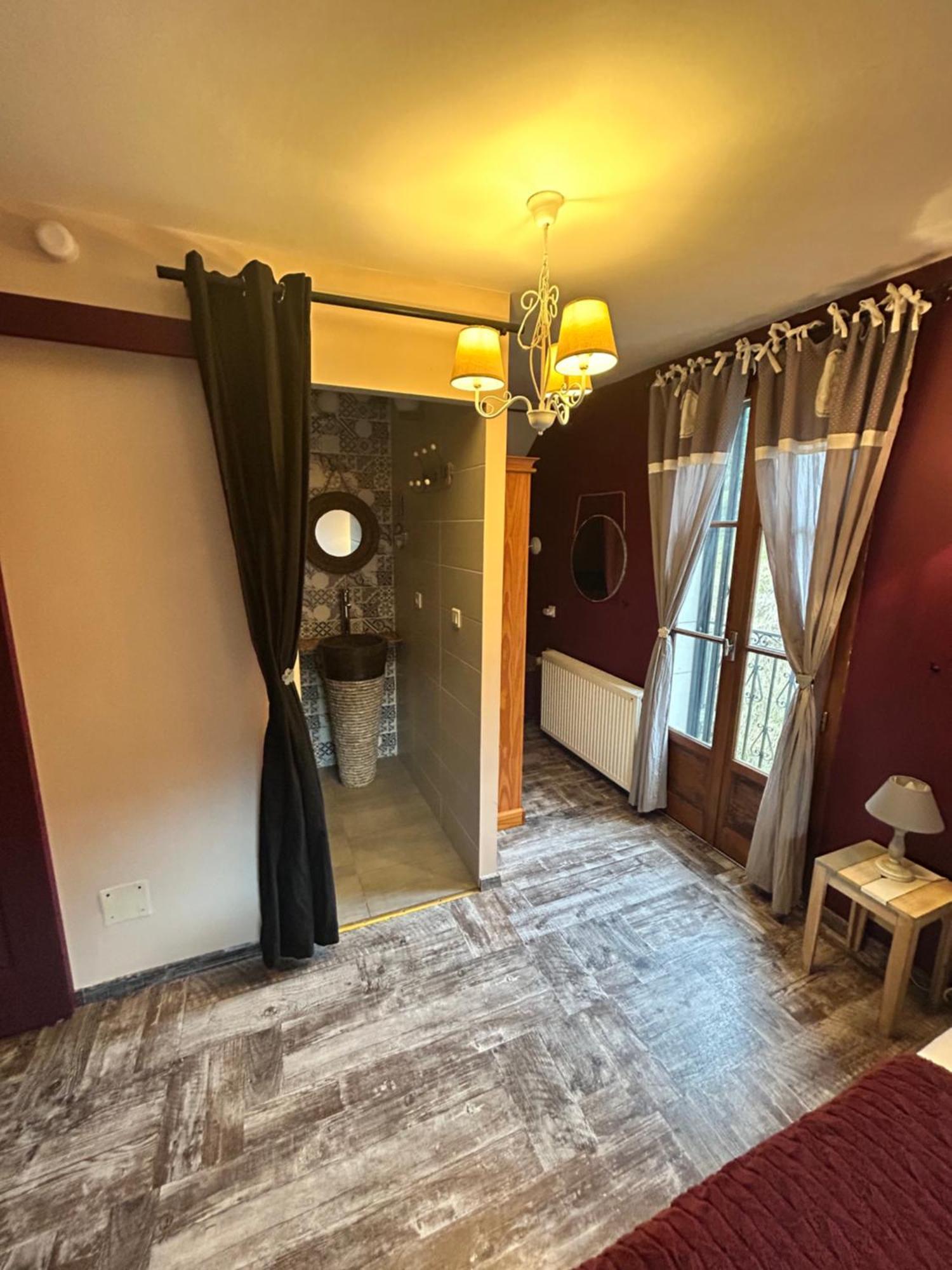 Le D'Tour Gourmand Bed and Breakfast Toulouse-le-Chateau Εξωτερικό φωτογραφία